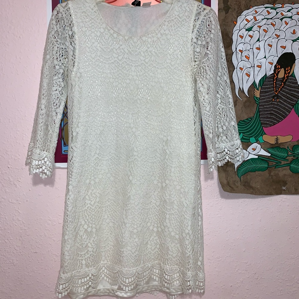 White long sleeve dress